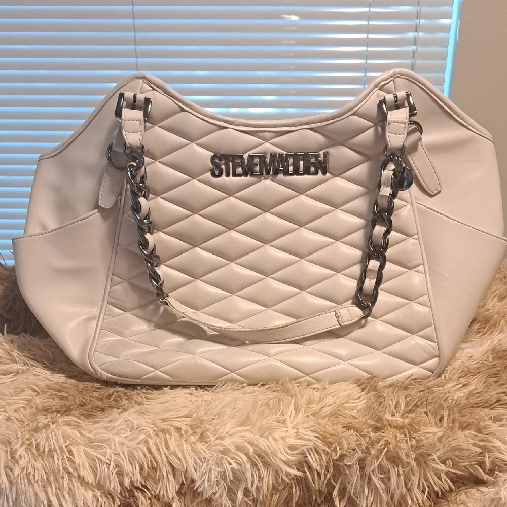 Steve Madden White Quilted Shoulder Bag